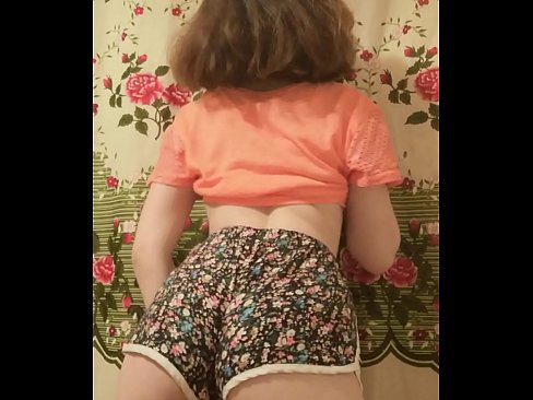 ❤️ Jovem sensual a despir os seus calções para a câmara Porno vídeo em porno pt.comicsporn.ru